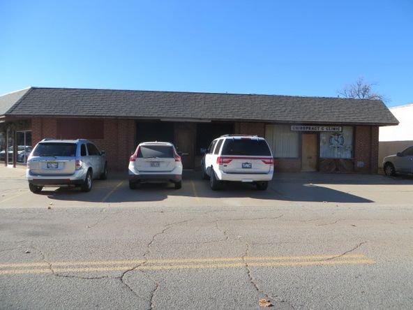 802 W Chickasha Ave, Chickasha, OK 73018
